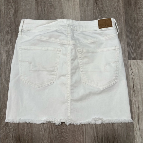 American Eagle Outfitters White Mini Skirt - Picture 5 of 5